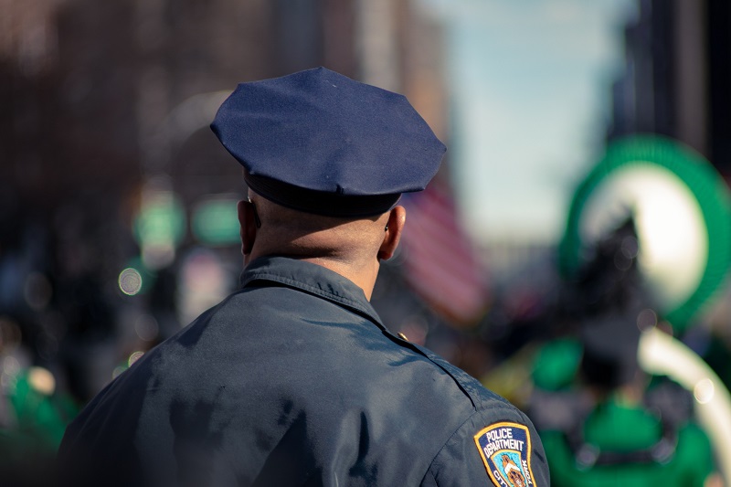 It is important that everyone knows what to do when pulled over by the police while driving to make things go easier for you and the officer.